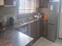 3 Bedroom Property for Sale in London Village Western Cape